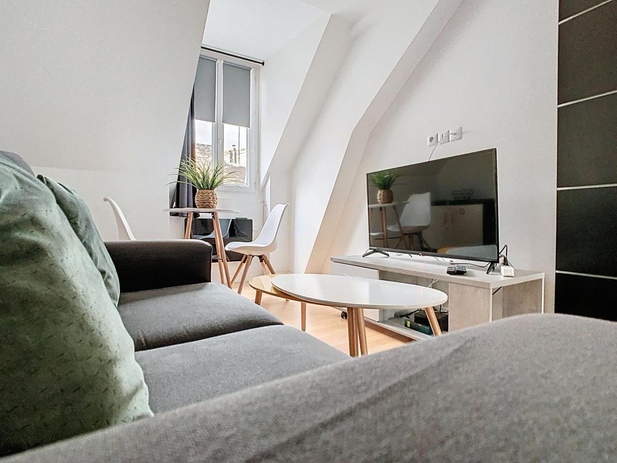 Le Briais Apartment Melun